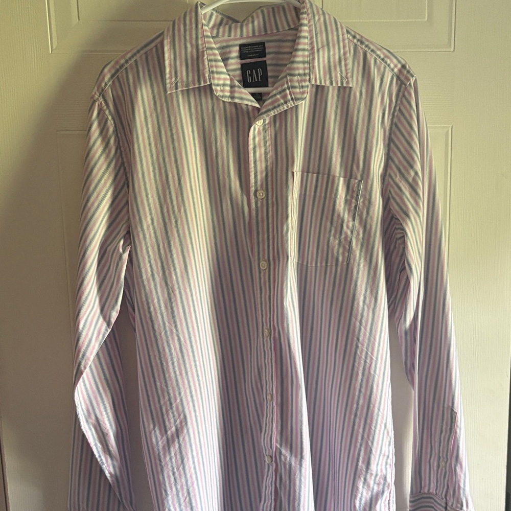GAP Blue and Pink Casual Button Down Shirt